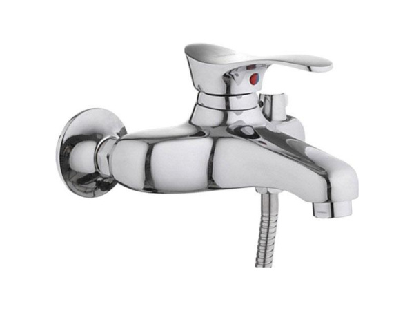 Смеситель для ванны Ledeme L3201 с душевым гарнитуром хром