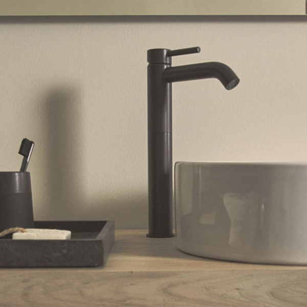 Смеситель для раковины Ideal Standard Ceraline Black BC269XG, высокий